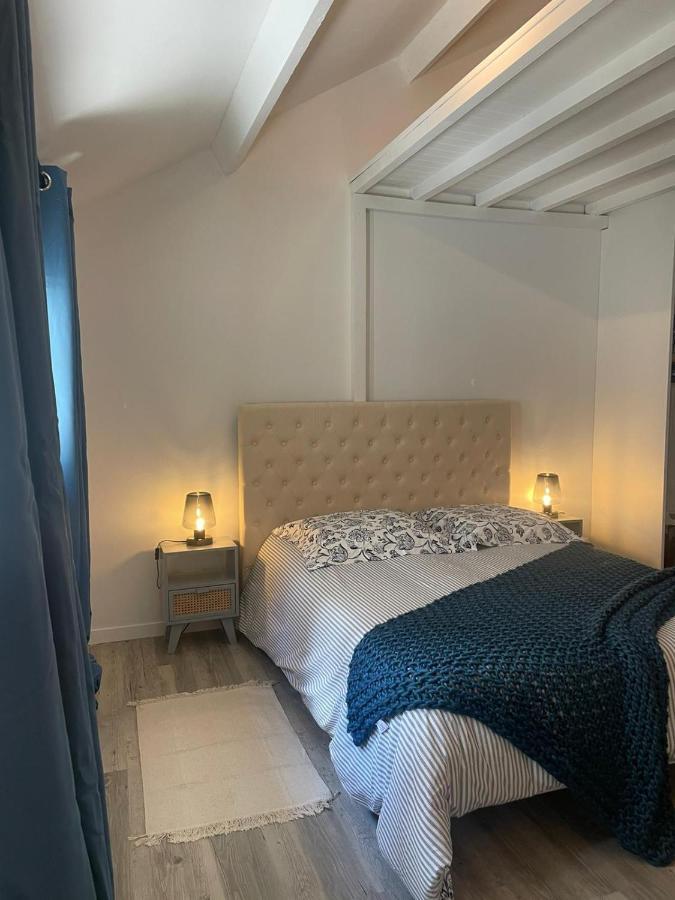 Le Bleu De Senlis Apartment Senlis  Ngoại thất bức ảnh